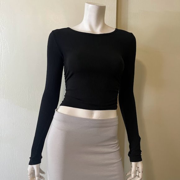 ALO Yoga Tops - Alo Shirt Small